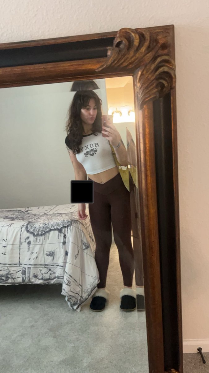 Omack807's tweet photo. #moothunt #promotwt 
─•──── ᯓ ໒꒱
•19
•bi 
•5’9
I love texting just don’t be dry or gross pls

#nsfwtwtًً  #nsfwtwt #nsfw 
Not new to nsfw just new to being active on it. 
(Covering my tats sorry lol) https://t.co/oh0U88uhob