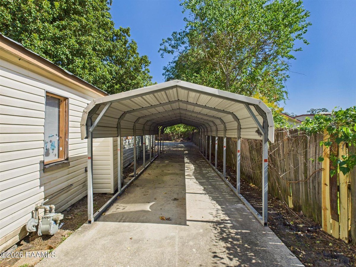 CharlesDitchRE's tweet photo. Updated price information - I'd love to show you my listing at 112 Brenda Street in #Lafayette.
#callcharles #keatyrealestate #always110 https://t.co/1jPVCkyHEu