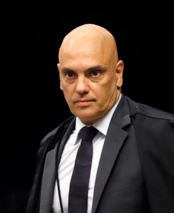 NewsLiberdade's tweet photo. 🚨URGENTE - Abracrim pede afastamento cautelar de Moraes após conversas com Vorcaro https://t.co/ZFyDUeEmNn