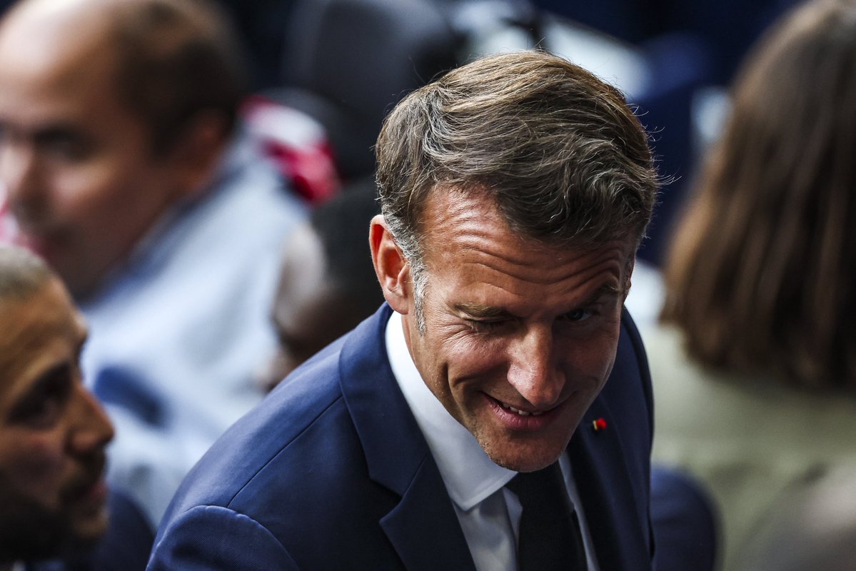 FoutMercato's tweet photo. 🚨🚨 EMMANUEL MACRON 🇫🇷 RÉAGIT APRÈS AVOIR APPRIS Q’UN ENLÈVEMENT DE KYLIAN MBAPPÉ AURAIT ÉTÉ ORGANISÉ 🗣️

« Personne ne touchera à Kylian. Je vous rappelle qu’il a déjà porté le maillot de la France, c’est donc un bien national. » 

🎙️ @TF1 https://t.co/0p2BZFx3SI