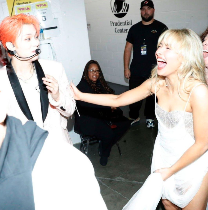 AboutMusicYT's tweet photo. TXT's Yeonjun and Sabrina Carpenter at the VMAs,  in 2023. https://t.co/OUda0YGluj