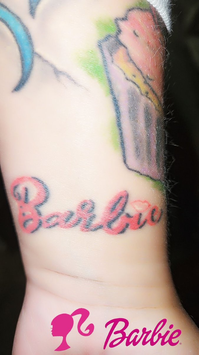 TattedBarbie82's tweet photo. @NICKIMINAJ Wish I had one... what i would have done to get a meet n greet .. #TattedBarbie82
#Tats4Nicki #Ogbarb #Queentingz #Tesla #Xtakeover #SoldoutMinaj https://t.co/wyMMWdXHyx