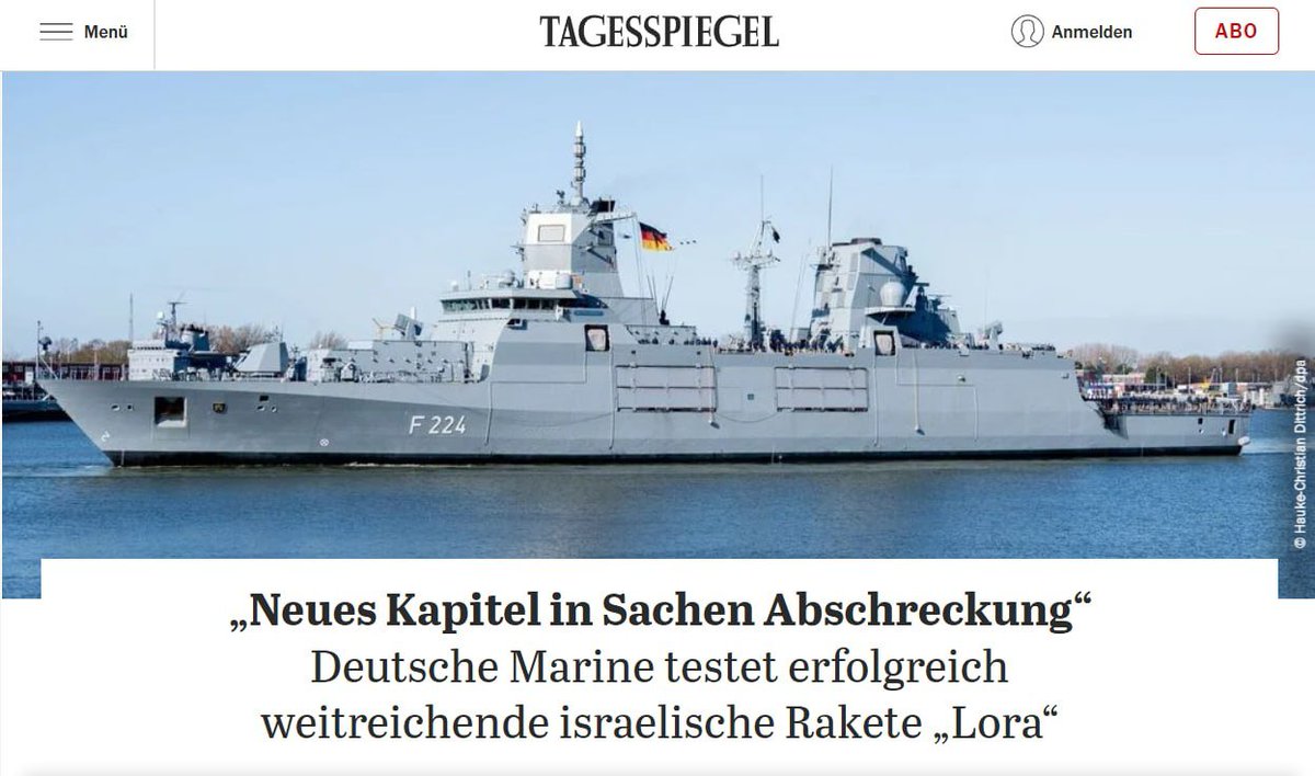 AnnaDeMilanese's tweet photo. 🚨Deutschland hat heimlich eine ballistische Rakete getestet.

Zum ersten Mal seit der „Fau-2" im Zweiten Weltkrieg hat Deutschland heimlich wieder eine ballistische Rakete getestet – abgefeuert von einem Kriegsschiff mitten im Nordatlantik.

Zwei Fregatten der Sachsen-Anhalt-Klasse wurden dafür monatelang unbemerkt zwischen Irland und Island verlegt. Getestet wurde LORA, ein israelisches System von Israel Aerospace Industries, das aus einem Startcontainer abgefeuert wird und quasiballistisch auf sein Ziel zusteuert. 

Zwei Raketen wurden in der Nacht auf den 2. September abgeschossen, jede gut 1,6 Tonnen schwer und 5,2 Meter lang. 
Die gemessene Reichweite lag über 500 Kilometer – deutlich mehr, als der Hersteller selbst angibt. Vizeadmiral Jan Christian Kaack sprach von „Marinegeschichte" und nannte den Test „ein neues Kapitel in Sachen Abschreckung und Verteidigungsbereitschaft auf See". 

Vorbereitet wurde die Übung monatelang im Geheimen, lediglich Schiffs- und Luftverkehr wurden 45 Tage vorher gewarnt.

Kauft Berlin das System, besitzt die Bundeswehr erstmals seit der „Fau-2" wieder eine ballistische Rakete im eigenen Arsenal. 

Deutschland rüstet seine Tiefschlagfähigkeiten in mehreren Preisklassen gleichzeitig auf – ein Programm mit einem Volumen von rund 12 Milliarden Euro. 

Schreibt in die Kommentare, was ihr von dieser stillen Zäsur in der deutschen Verteidigungspolitik haltet.

Quellen: dpa, https://t.co/vCj2f0X8N5, https://t.co/PTID6Rfe35