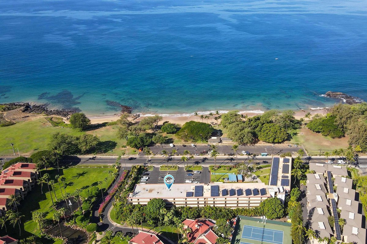 VacationMauiNet's tweet photo. Beach Days, Maui Style

Kamaole III is just steps away, with ocean views and Wailea nearby. 🌊

Book direct at https://t.co/JIaEZLWiDC for best rates.

#Maui #Kihei #MauiVacation https://t.co/dnBoNVXuwu