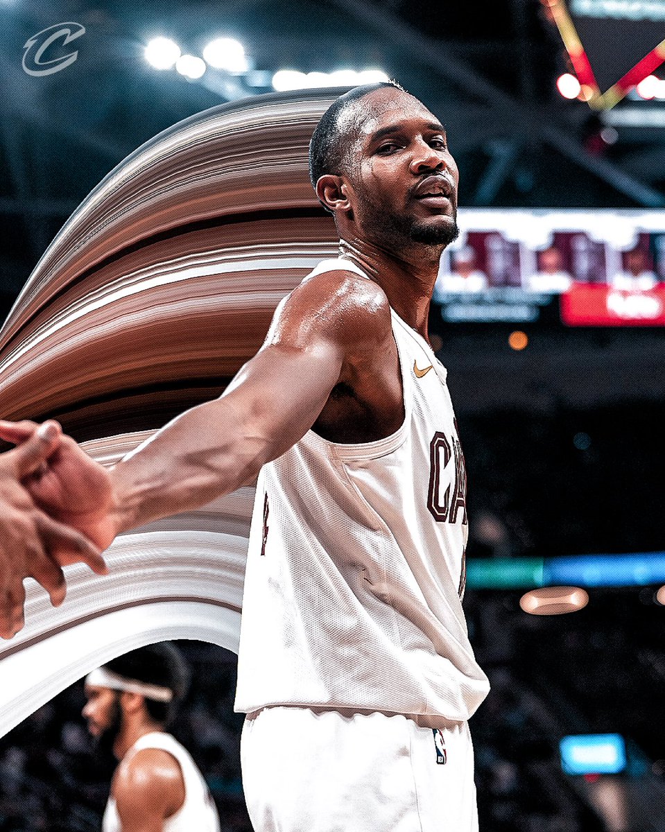 cavs's tweet photo. C A V S  I N  M O T I O N. #LetEmKnow https://t.co/JIkMvicHC2