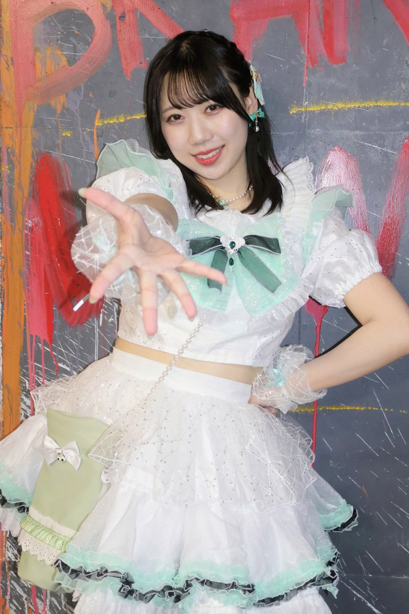 Hanapapa1114's tweet photo. おはみぃみぃ
池袋リヴォイスさんにて開催の
LIVE with YOU!!
〜くおんとさりなとかーにばる〜
鈴木みなよさんの大好きな写真の1枚
#LIVEwithYOU
#くおんとさりなとかーにばる
#まりすぱ さん
#鈴木みなよ さん
#みぃみぃ さん https://t.co/1wIp25kepL