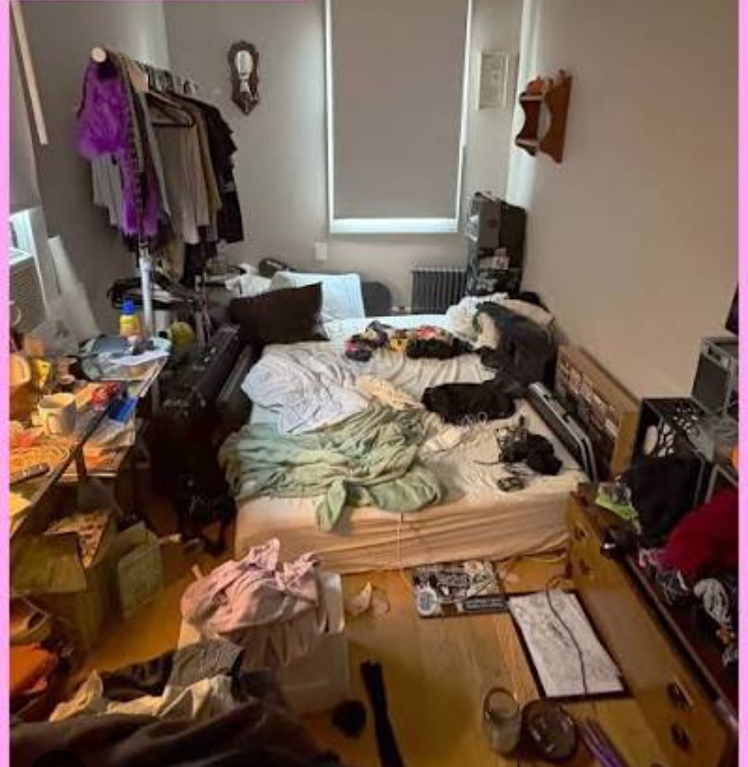 ggargueta's tweet photo. @deluxesensei @_iamhershayyy Whole time they living like this but Dicks are more important to talk about 🙄😆 https://t.co/8tEYO65F8M