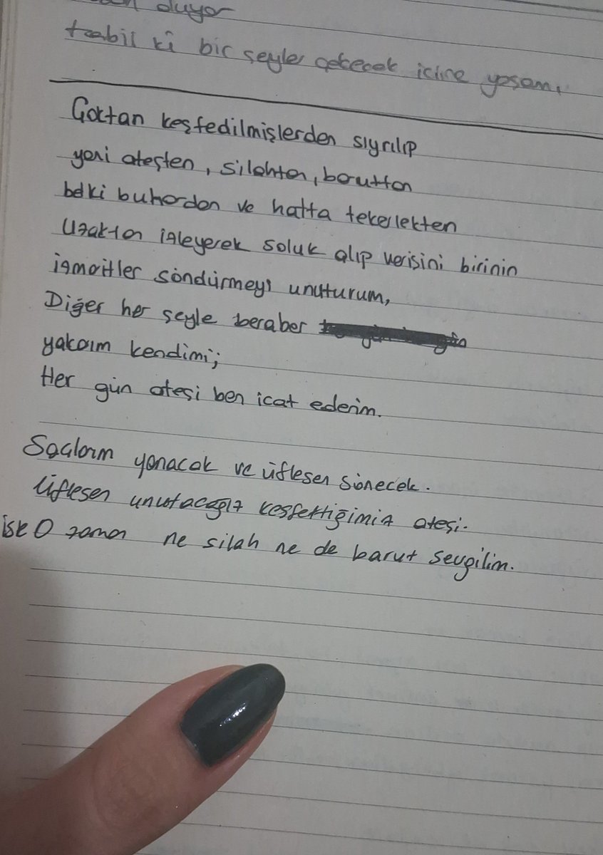 iscidenyel's tweet photo. kendi yazdigim siiri ne zamana okusam kotu oluyom https://t.co/xfvtkOU1Tq