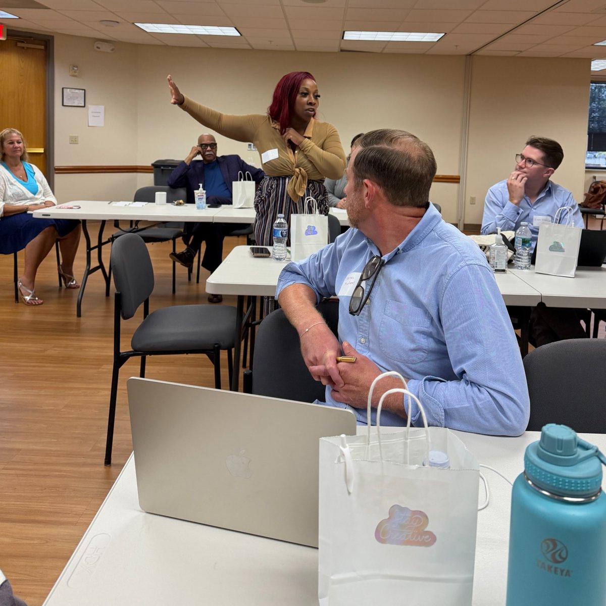 tampahaorg's tweet photo. Our team members, partners and former Robles Park residents came together for a thoughtful and meaningful dialogue about renaming the community. Thanks to everyone who participated.
#RoblesPark #CommunityDialogue #PMG #TransformingCommunities #TampaHousingAuthority https://t.co/9c2tg99R1a
