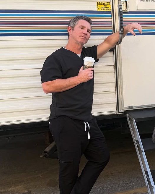 oliviaxstabler's tweet photo. Hello Shawn Hatosy and yes I picked the pics that scream dilf to me 😌 https://t.co/ehxwQTrcx6