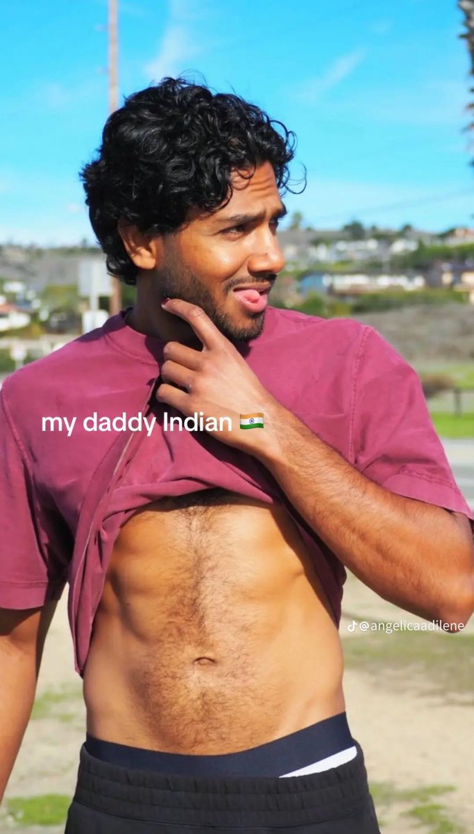 ChuddyPasha's tweet photo. Indian Daddy x Mexican Mami
#IMLF #Interracial https://t.co/osL3T7nBwd