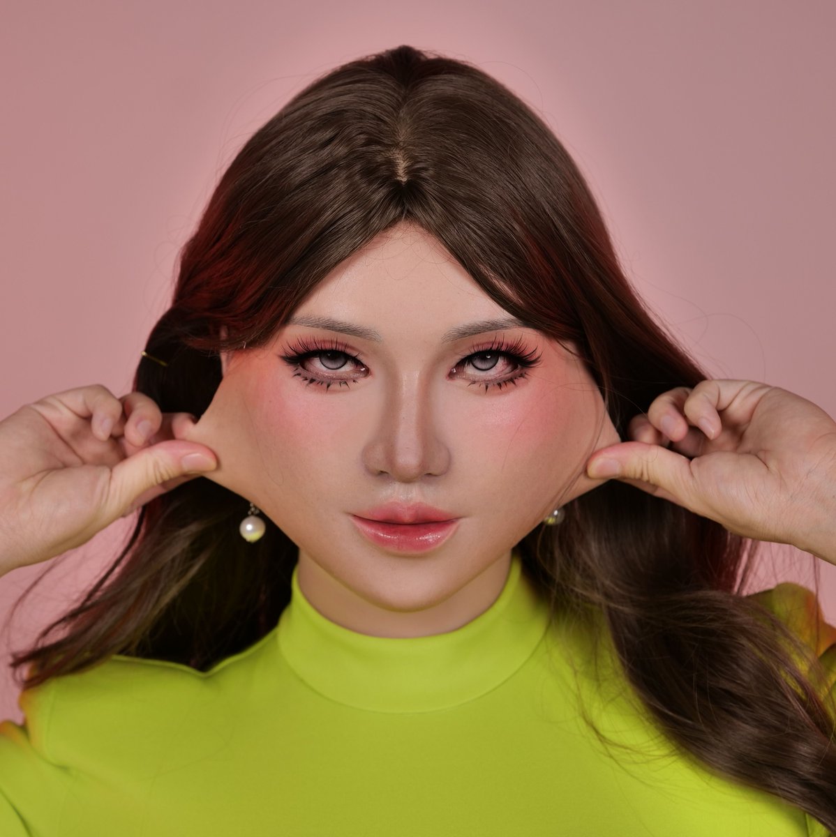 molisstudio's tweet photo. We've been putting Molly3 through some real-world testing.
Different people.
Different faces.
Different ways of wearing her.
And yes โ we've been taking notes.
"Molly3 Facial" #molis #mask #molly3 https://t.co/QpsGTnQCmU