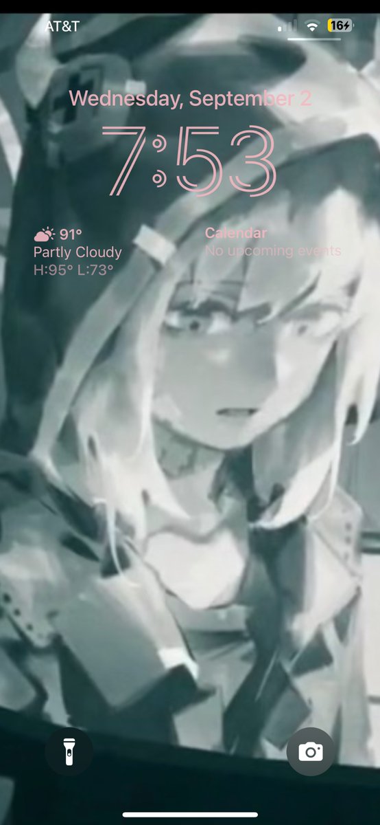 yum3hime's tweet photo. I’m not use to my phone not being on a focus. Normally I’m on dnd (wallpaper is just stuff I like)or on my cute focus which is just Ma Chérie La Poupée. And I took them off to see IVY. Scared the crap out of me! https://t.co/alshYKnW50