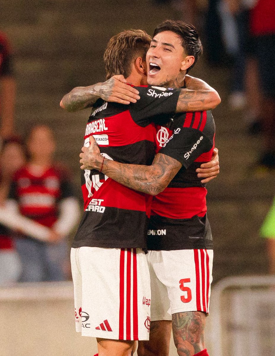 CentralFlaNacao's tweet photo. o amor é tão lindo https://t.co/WJ6ok9Fu2h