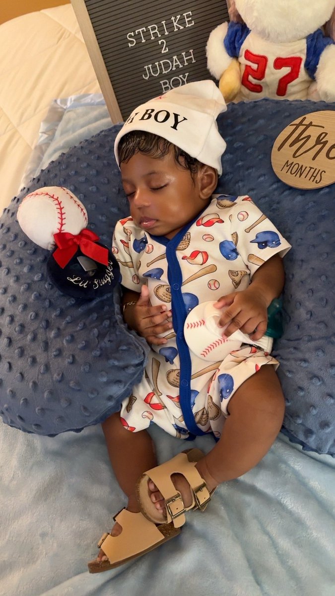 hidafitzshae's tweet photo. strike 2 in with 3⚾️❤️ 
#JudahBoy3months https://t.co/Oh7pgdviXx