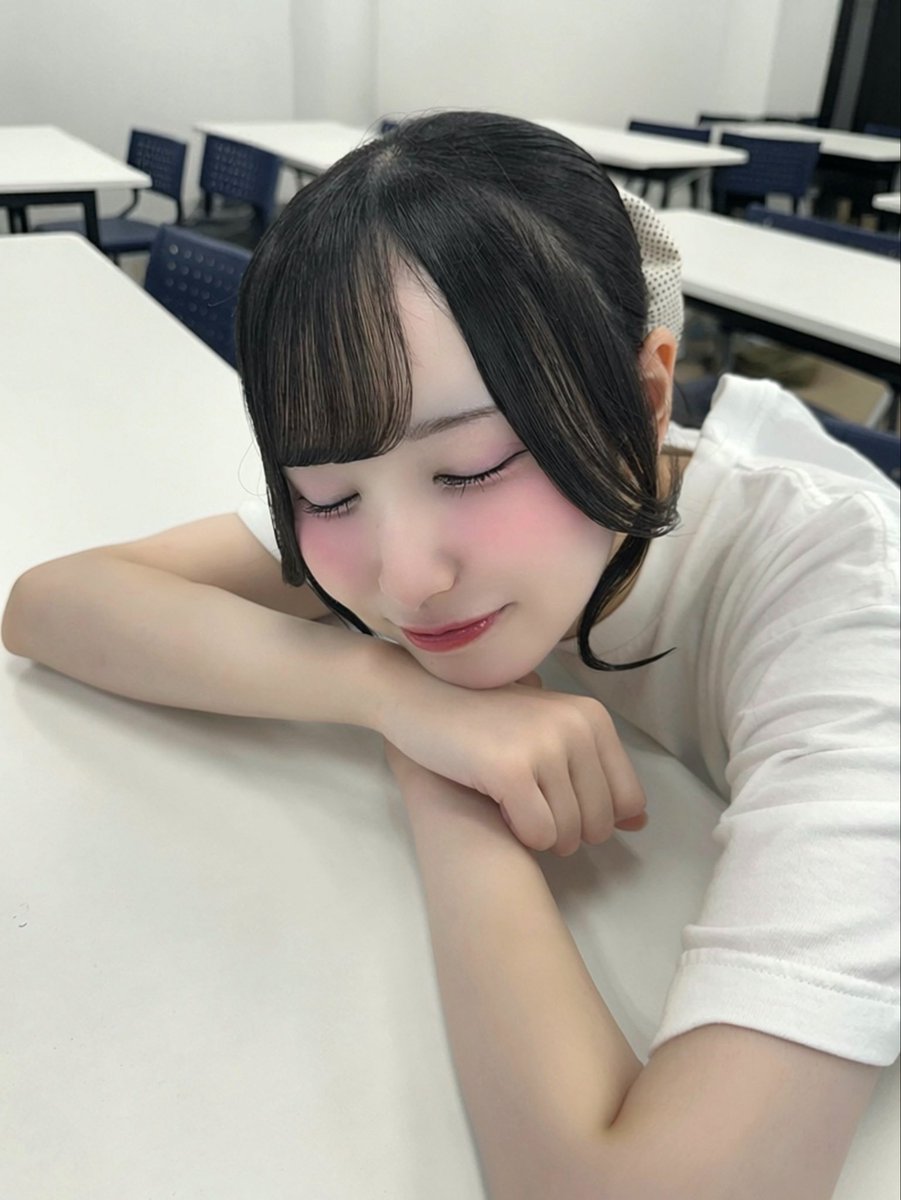 TORIKO_kotoha's tweet photo. おはよ、君の夢みてたんだよ https://t.co/bshsVbmq76