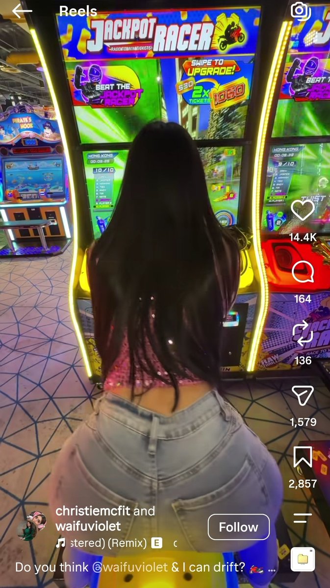 violetsaucyfan1's tweet photo. Would you like to see a photoshoot with @violetsaucy on a real motorcycle, wearing leggings and a helmet? 🏍️📸 https://t.co/bNmZEtpSQe