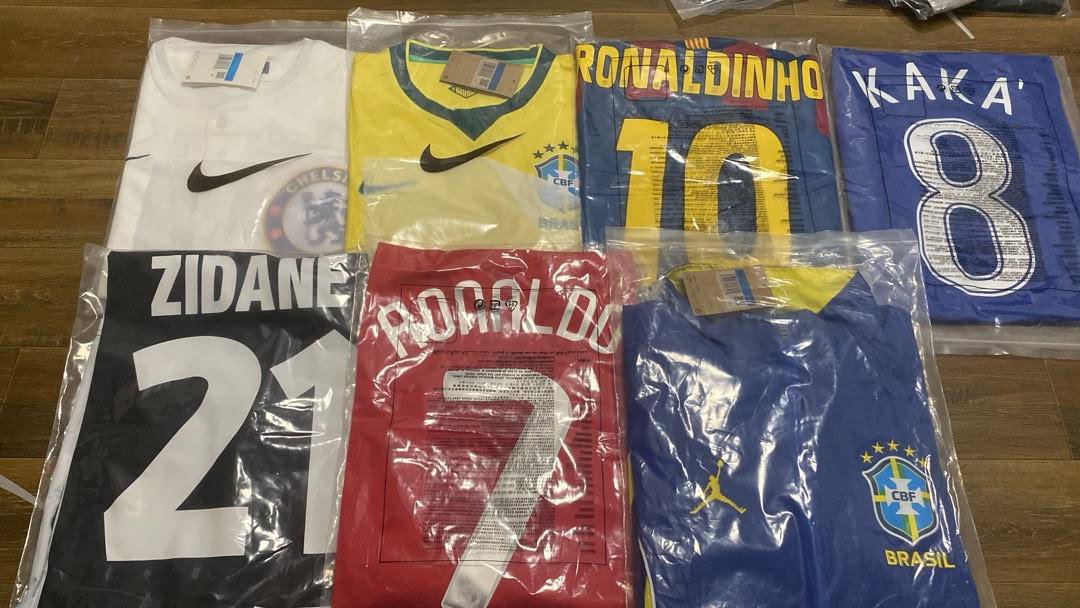 Lilyfornecer's tweet photo. ⚽ SUA NOVA CAMISA ESTÁ AQUI! ⚽

🇨🇳 Camisas tailandesas de alta qualidade por somente US$ 9!

🔥 Ótimo acabamento
📦 Envio para todo o Brasil
💰 Preço imperdível

Entre no grupo e garanta a sua:

https://t.co/EwQIsiZ31T https://t.co/Xsw3iYMjsp