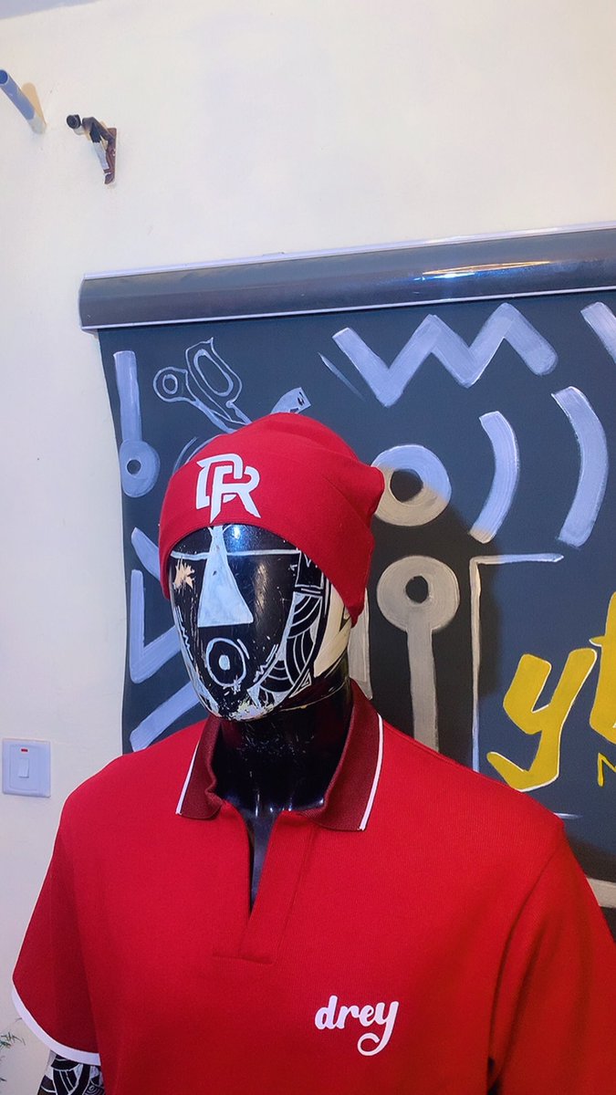 drey_bespoke's tweet photo. Full energy! 🔴 Match the head warmer with your confidence! 

#StreetStyle #UrbanWear #StreetwearCulture #FitCheck #FashionX #ExplorePage #DripCheck #LagosTailor https://t.co/2iiyxtQcEk