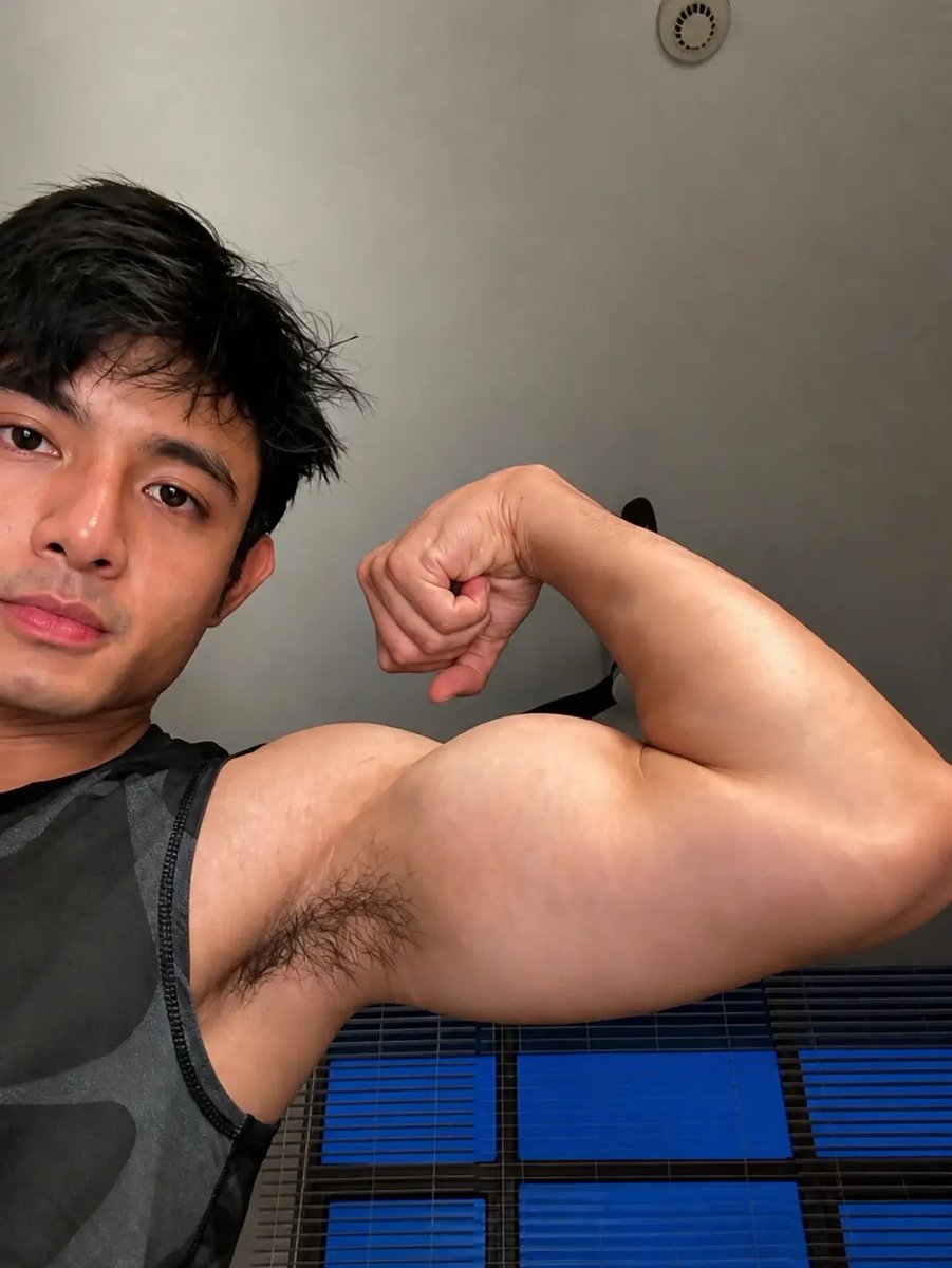 zeemangatt's tweet photo. Biceptember paling cakep sih ini https://t.co/kL9UtQ8vm4