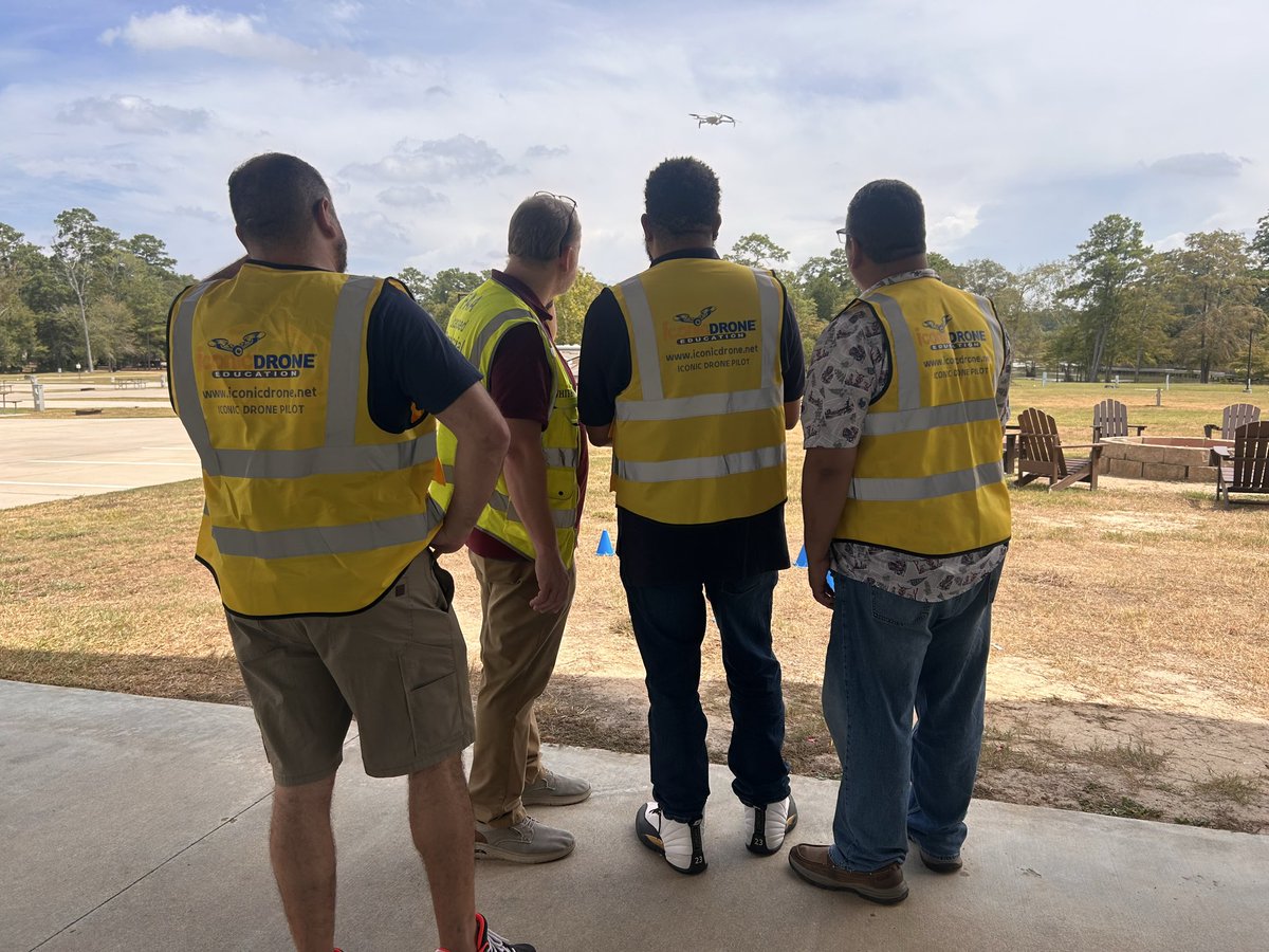 iconicdroneedu's tweet photo. 🚁 From first flight to classroom confidence! 🤖

Another Iconic Drone Education Teacher Training is underway! Many of these educators come to us with little to no drone flight experience and that’s exactly what training is all about!
#IconicDroneEducation #IconicDrone https://t.co/1CTJqLeRXs