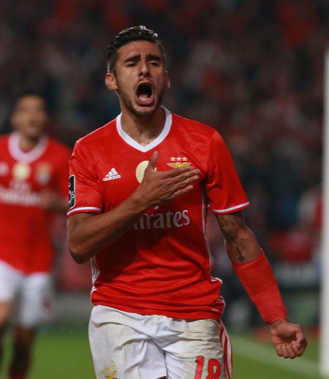 vaibenfica1904's tweet photo. Salvio deixa mensagem a Echeverri 🔴⚪️

“👏👏👏👏 Bem-vindo ao maior de todos 🦅❤️” https://t.co/aTLj0qzOMI