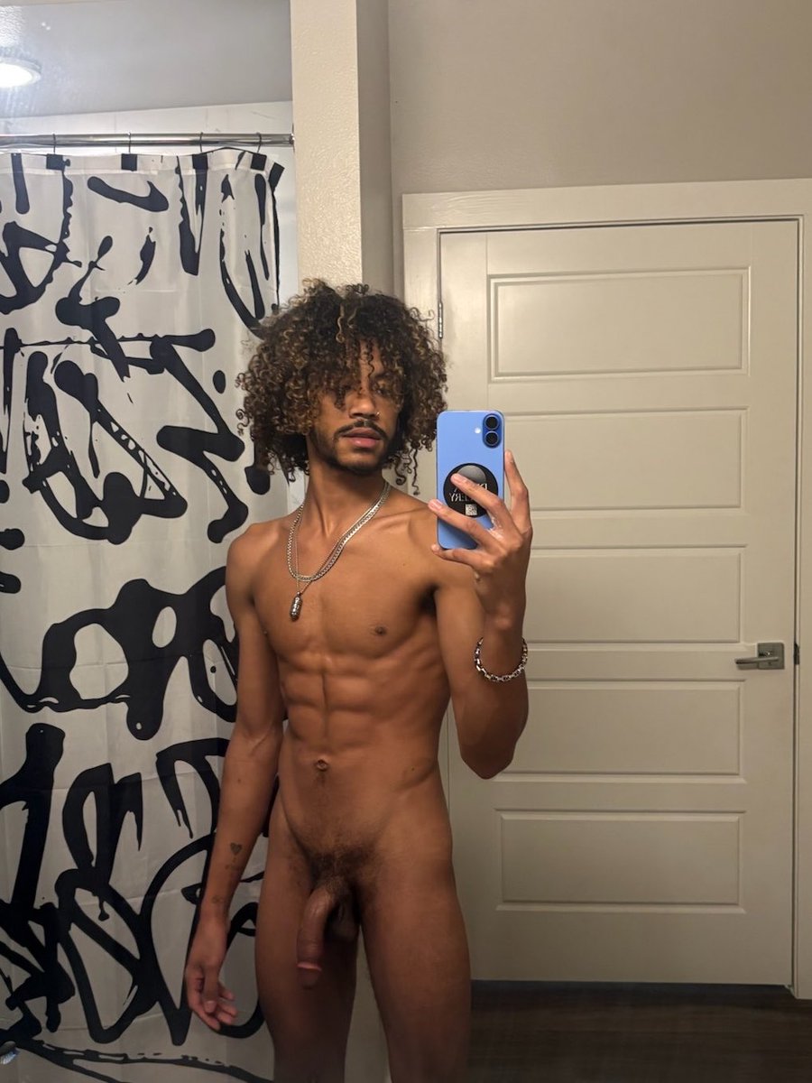 derrickjasonnn's tweet photo. Who wanna taste? 👅 https://t.co/IxuJpP5iuQ