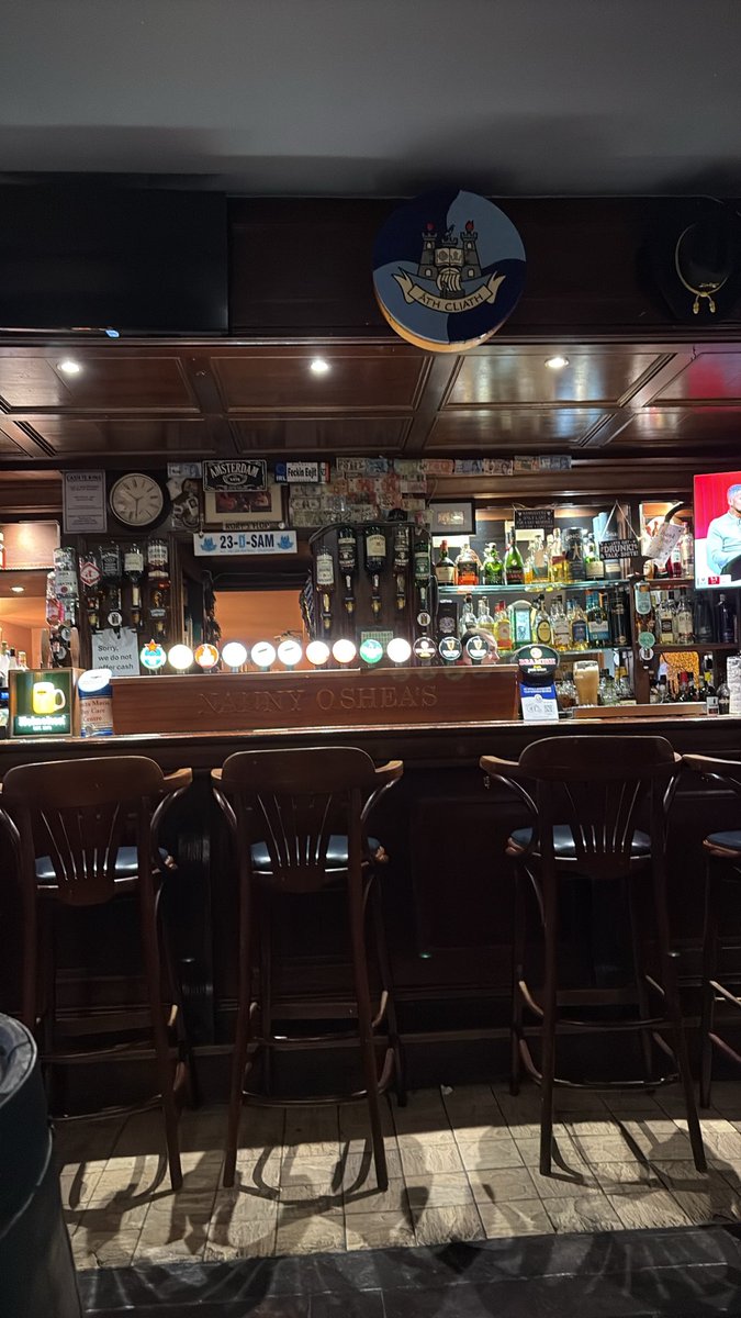 Enpty08's tweet photo. @haruto6810 いるよー
今飲んでるー
でも、金曜に帰国予定。 https://t.co/FSuFJRleJV