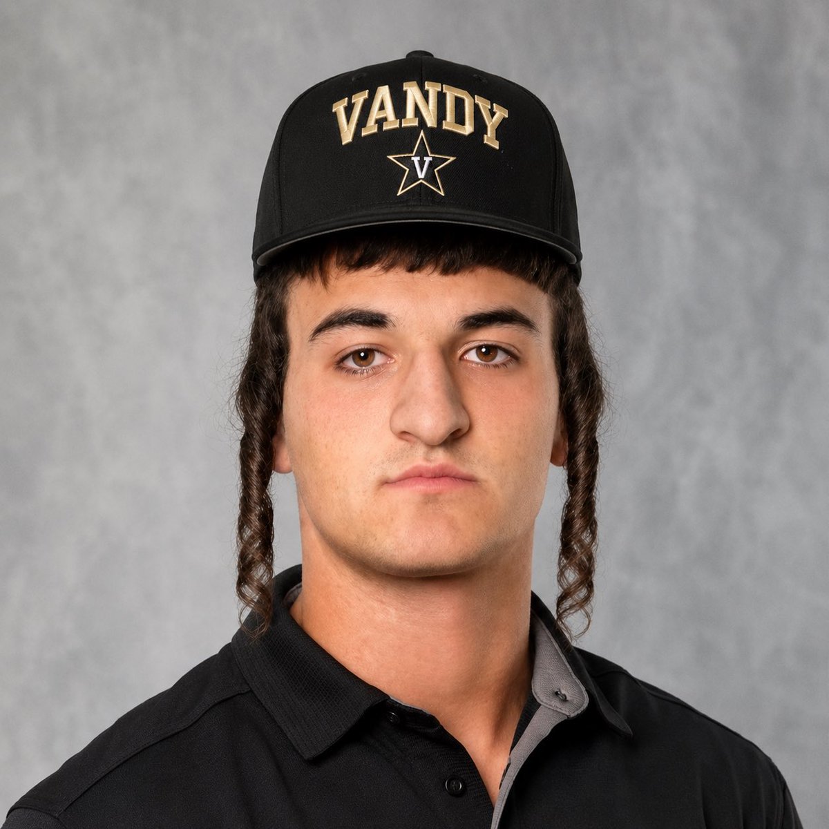 VandyFanaticVU's tweet photo. HE IS COMING. @BibiBerlowitz https://t.co/D1AhkHBRyP