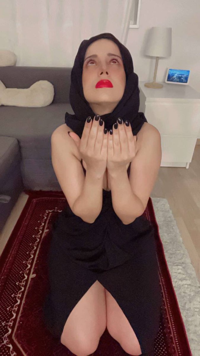 5yeif's tweet photo. خميس مبارك علي كل مسلمة ملتزمة متدينة 🧕����🕋مين حابة تقضي ليلة الخميس من بدايتها لنهايتة مع فحل مسيحي من اصل يهودي مبيشبعش نكاح ف لحم الاسلام✝️💋☪️✡️ https://t.co/SXunwlDq4s