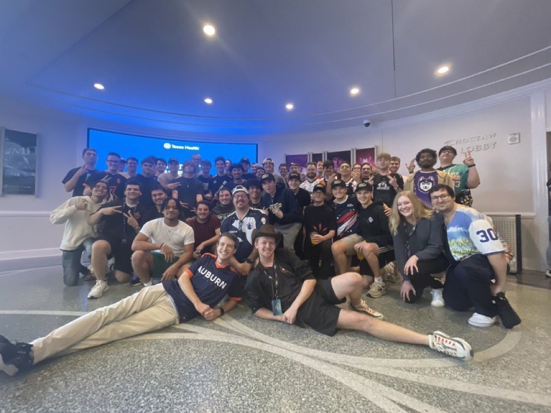 BepicCasts's tweet photo. Decided not to go to #RLCS Worlds this year! Will miss seeing everyone there, but work schedule + family events I'd rather not miss have made it tough to get out to Texas 😞

Can't wait to see how electric it is (as always)! You all better be leading the chants for NA in my stead https://t.co/0ZpiWXYBRt