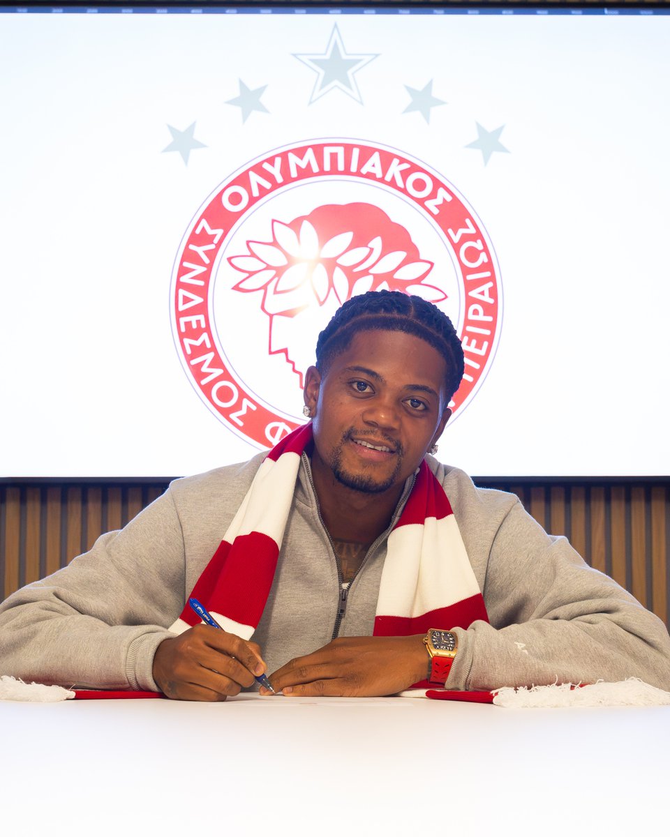 olympiacosfc's tweet photo. The Olympiacos family welcomes a new lion: 𝑳𝒆𝒐𝒏 𝑩𝒂𝒊𝒍𝒆𝒚 👋🔴⚪️ https://t.co/jb2qxq9I4Y
