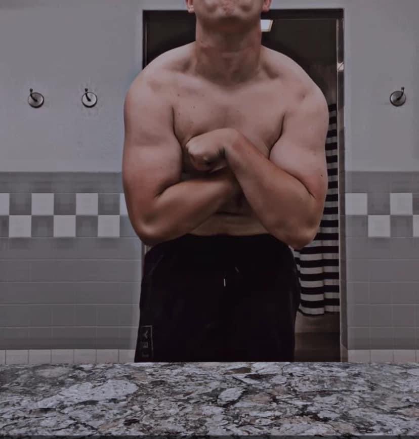 your_boring_dud's tweet photo. Need to get back tbh… #gym https://t.co/DzGzPqzM7J