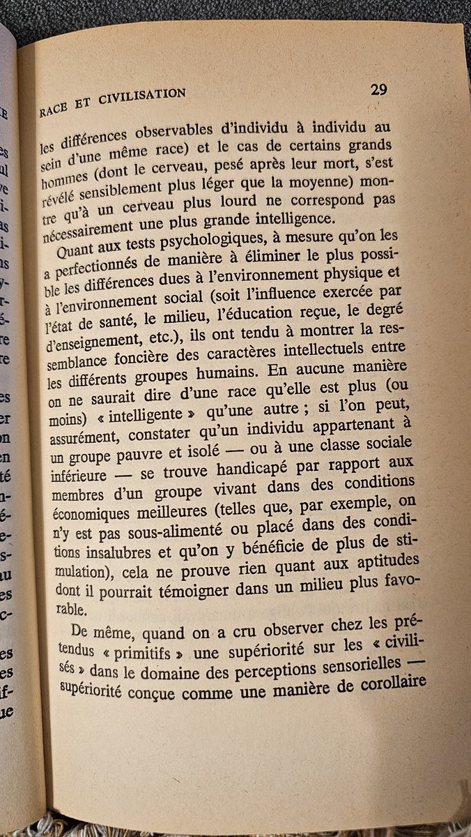 Hajj_ar's tweet photo. Je recommande la lecture de cet excellent livre à ceux qui s'intéressent au thème du #racisme à sa résurgence et son exploitation honteuse dans les débats politiques en France, aux États-Unis et sur X (anciennement Twitter) https://t.co/kKBgmINXwK