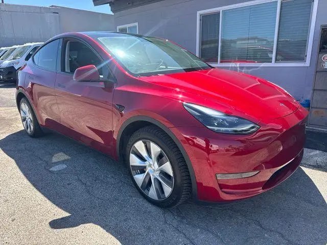 banton94414's tweet photo. 🚘 Used 2024 Tesla Model Y Long Range

💰 Price: $27,800

📍 Mileage: 58,598 miles
⚡ Fuel Type: Electric
🔋 Electric Motor
🔌 Level 2 Charging: 9 hrs
🚗 Drivetrain: All-Wheel Drive
⚙️ Transmission: 1-Speed Automatic

🔥 Long Range • AWD • Electric Performance • Ready to Go https://t.co/WFPhGAQslf