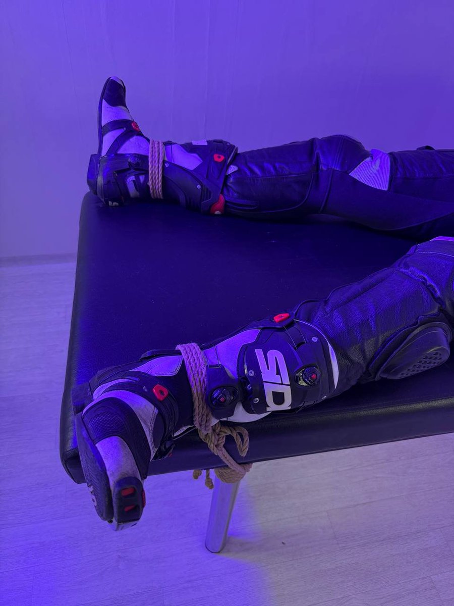 TRBiker_Vector's tweet photo. ⛓️:@TRBiker_Vector 
📷:🤫🤭 https://t.co/ZumdgK5DI6