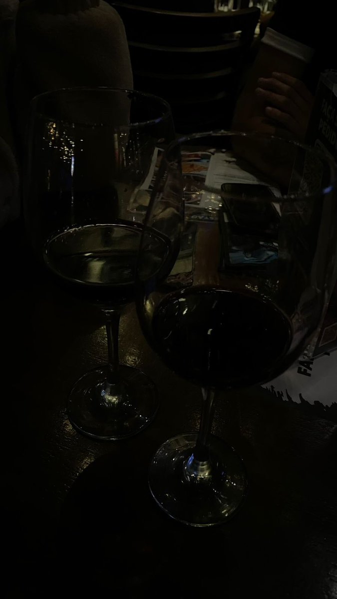 Elinspk69's tweet photo. As solas do meu salto depois de um jantar , você como um porco que é deveria lamber tudinho !! 

pigpayl - Findomme - solas https://t.co/kQyTCU68lA