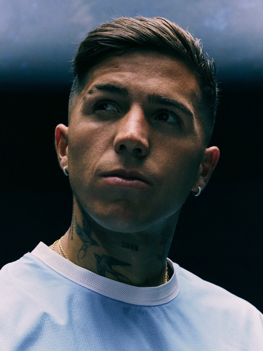 skyblueonlymcfc's tweet photo. Love seeing him in blue 💎📸 https://t.co/Oxq6tUu5hY