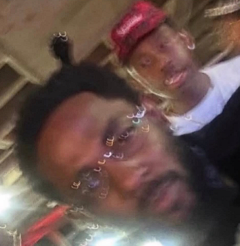 Callunc's tweet photo. The only photo me and bro got after 7 years of friendship 😂🤣 https://t.co/siWvjUAs1k