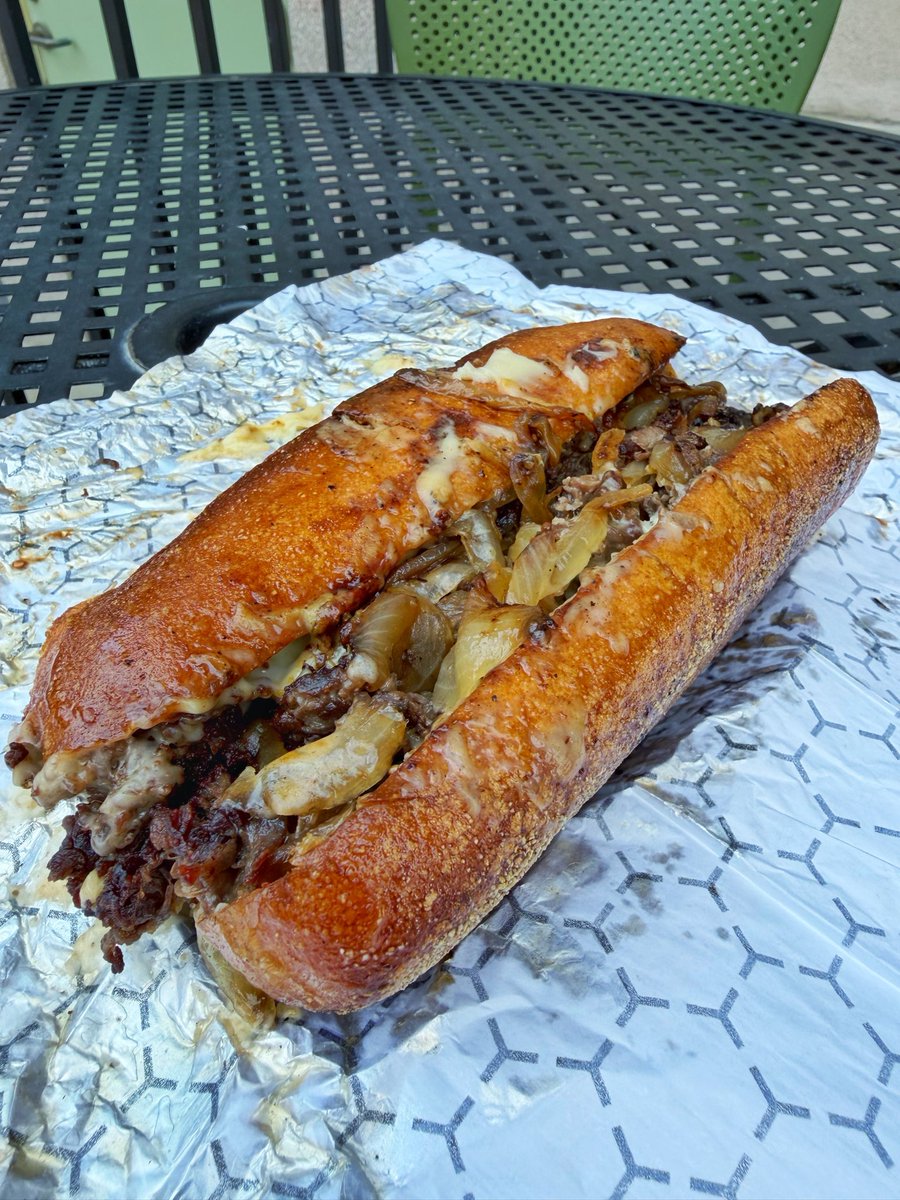 danhoppen's tweet photo. So @Block16Omaha added a Philly cheesesteak to the full-time menu.

And it takes the spot as my new favorite in Omaha.

grilled angus ribeye | sweet onion | cooper sharp cheese | roasted garlic mayo | Le Quartier hoagie https://t.co/bCs0WqAxry