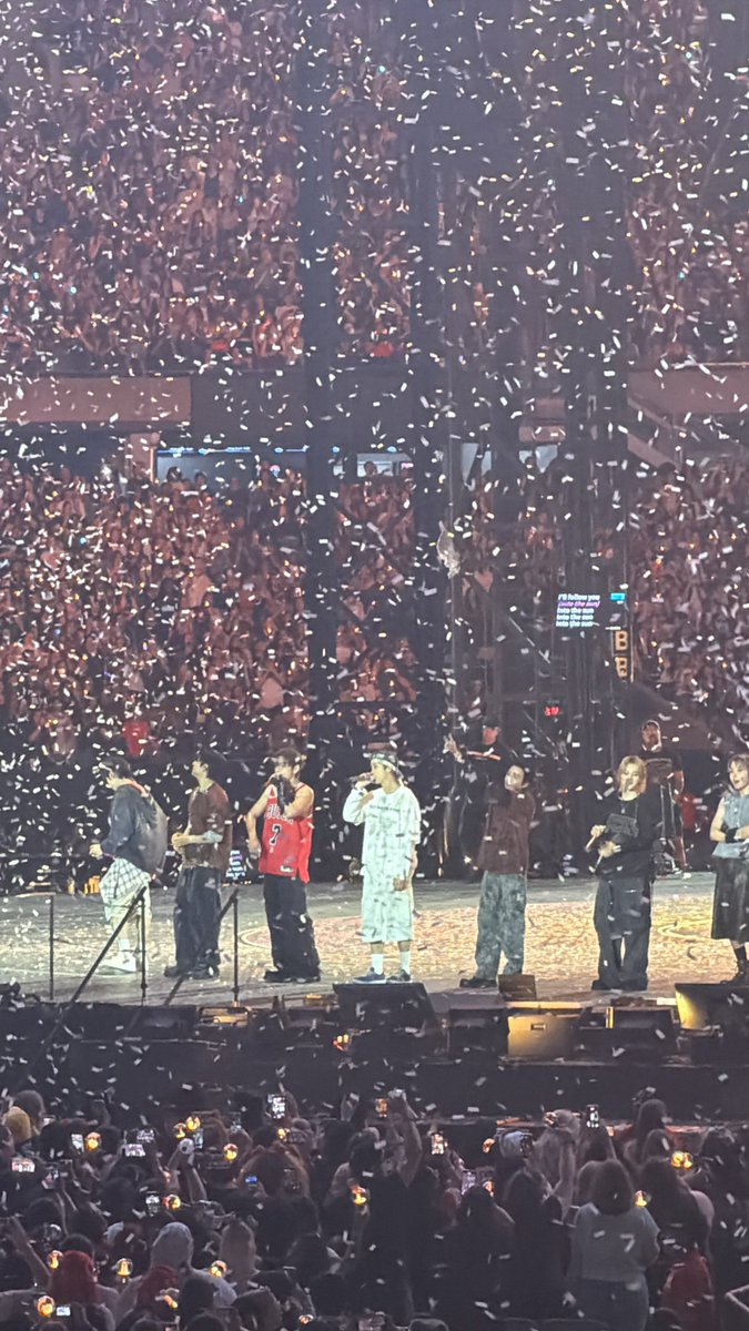 EvaAndr74492271's tweet photo. Chicago day 1 n day 2 which i can go back 😭😭
#BTS_WORLDTOUR_ARIRANG
#BTSCHICAGO https://t.co/IDcslN3qLt