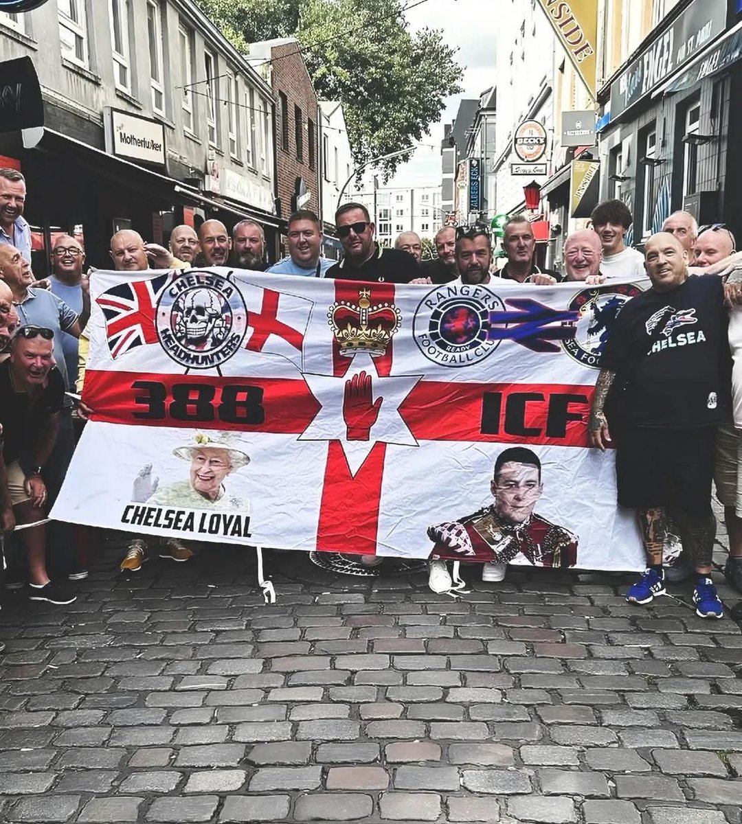 casualsdirect's tweet photo. Hated but Rated.

Chelsea loyal https://t.co/ROgDTwiibz