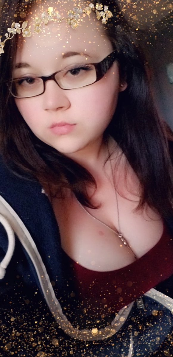 OutlawHarley69's tweet photo. I know this might be weird to say but I love when my necklace touches my boobs more then my hands 😜🤣😜🤣😜🤣😜🤣😜🤣😜🤣😜🥵🥵🥵🥵🥵🥵🥵🥵🥵 https://t.co/VwOeHpRsdi