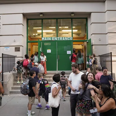 AIHIorg's tweet photo. 👀NYC Public Schools introduces new generative AI guidelines:

• Grades 2-K to 8: Student AI tools paused to prioritize foundational learning and screen-time limits.
• Grades 9–12: AI access maintained for AI literacy and career exploration.
• Educators: Approved for lesson planning and admin tasks, but banned from AI grading, student monitoring, or IEP decisions.

A measured step toward structuring artificial intelligence in education.