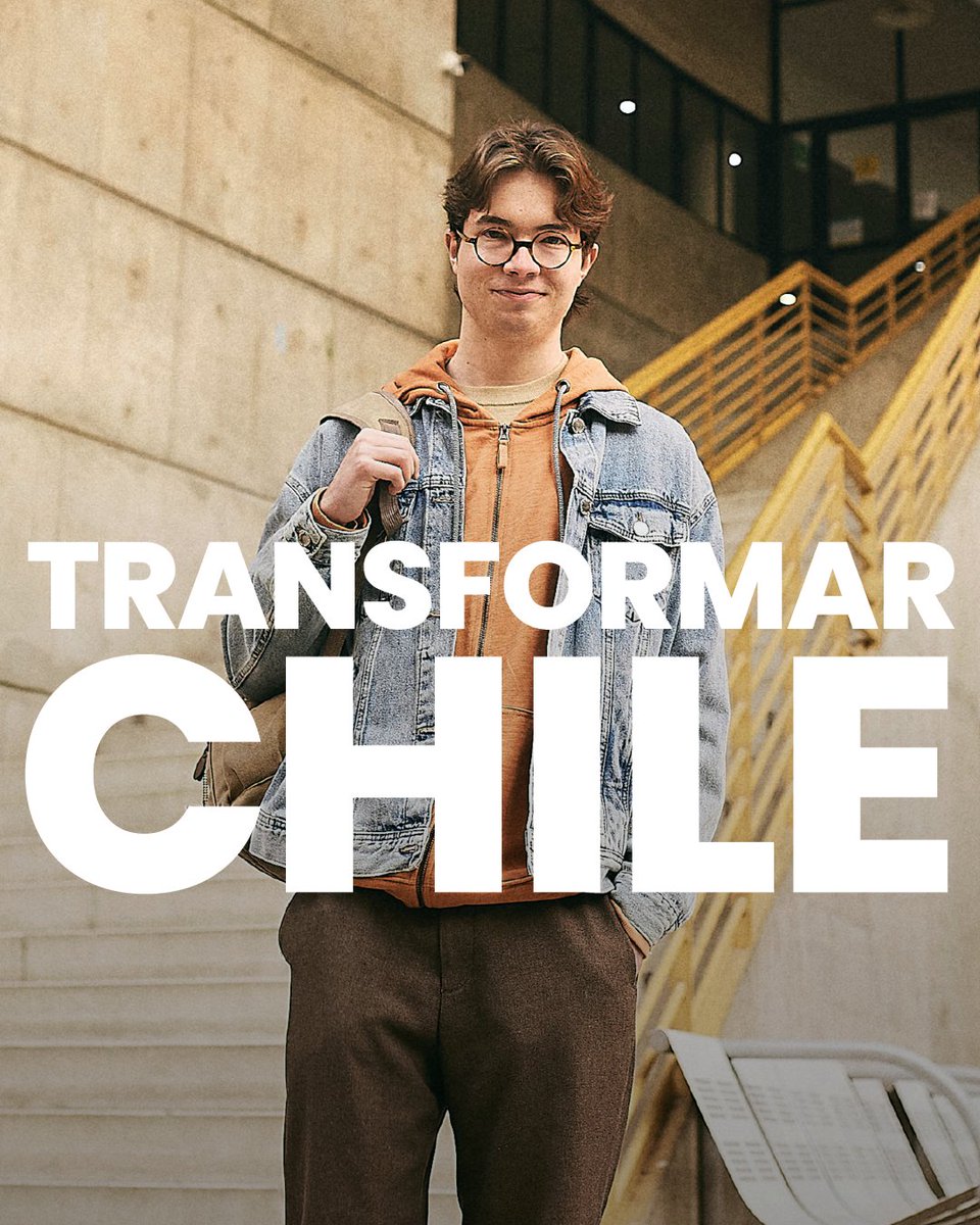 ucatolica's tweet photo. #TransformarChile | Los grandes desafíos del país no caben en una sola disciplina.

En la UC creemos que sí se puede avanzar cuando conectamos el conocimiento con las necesidades de las personas; cuando la ciencia conversa con las humanidades, la tecnología con la ética, la creación con la investigación, y la universidad con el Estado, las empresas y la sociedad civil.

Porque transformar Chile no depende de una sola respuesta ni de una sola persona. Depende de nuestra capacidad de convocar, conectar y movilizar talentos diversos en torno a desafíos comunes.

💙 Juntos, transformar Chile se puede.