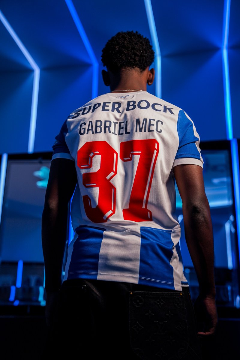 FCPorto's tweet photo. O nosso 3⃣7⃣ https://t.co/mA4tvTmRt1