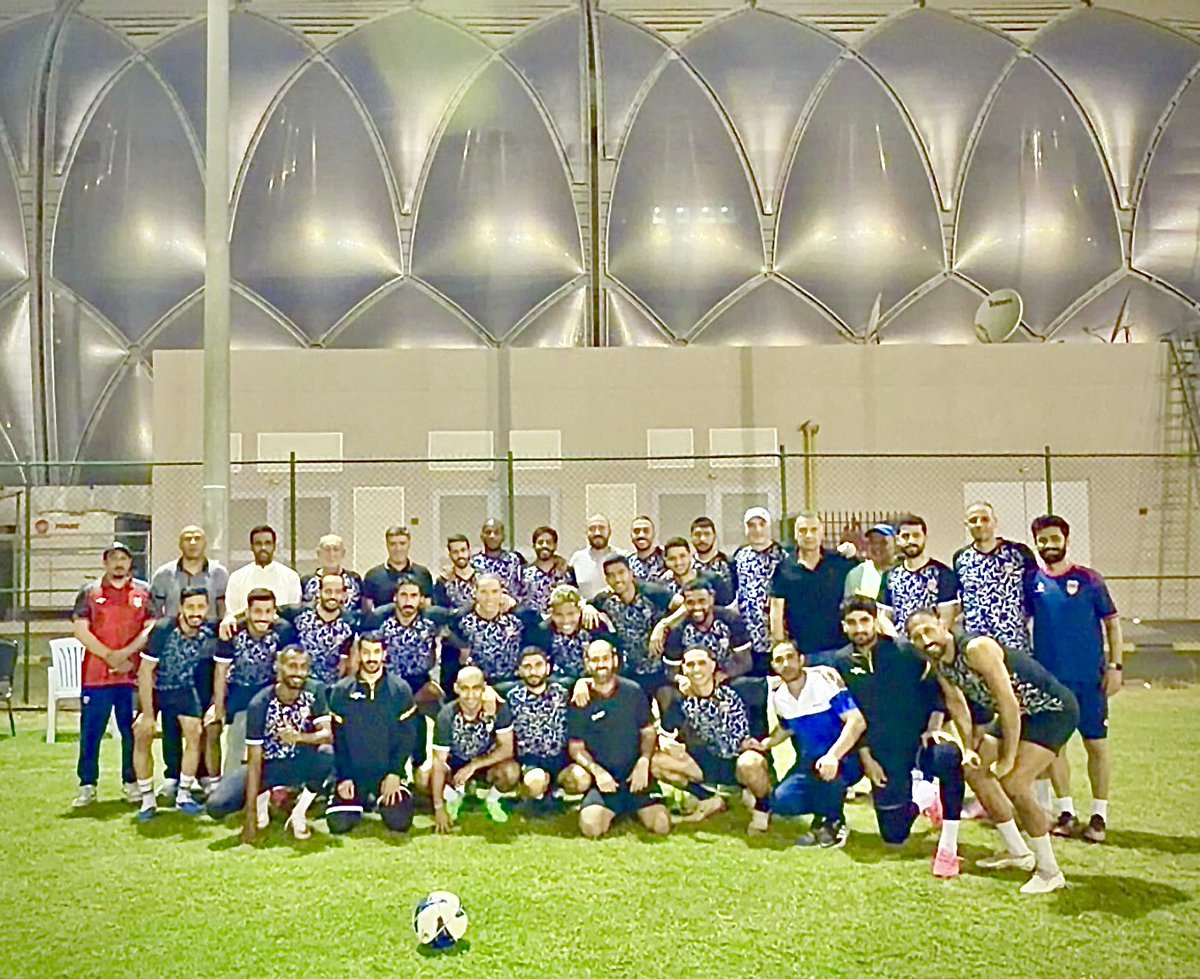 hmodmajed's tweet photo. زيارة مدرب منتخبنا  الوطني الكويتي هيلو سوزا لتدريبات نادي الصليبخات اليوم 
#نادي_الصليبخات https://t.co/NavifixDKJ