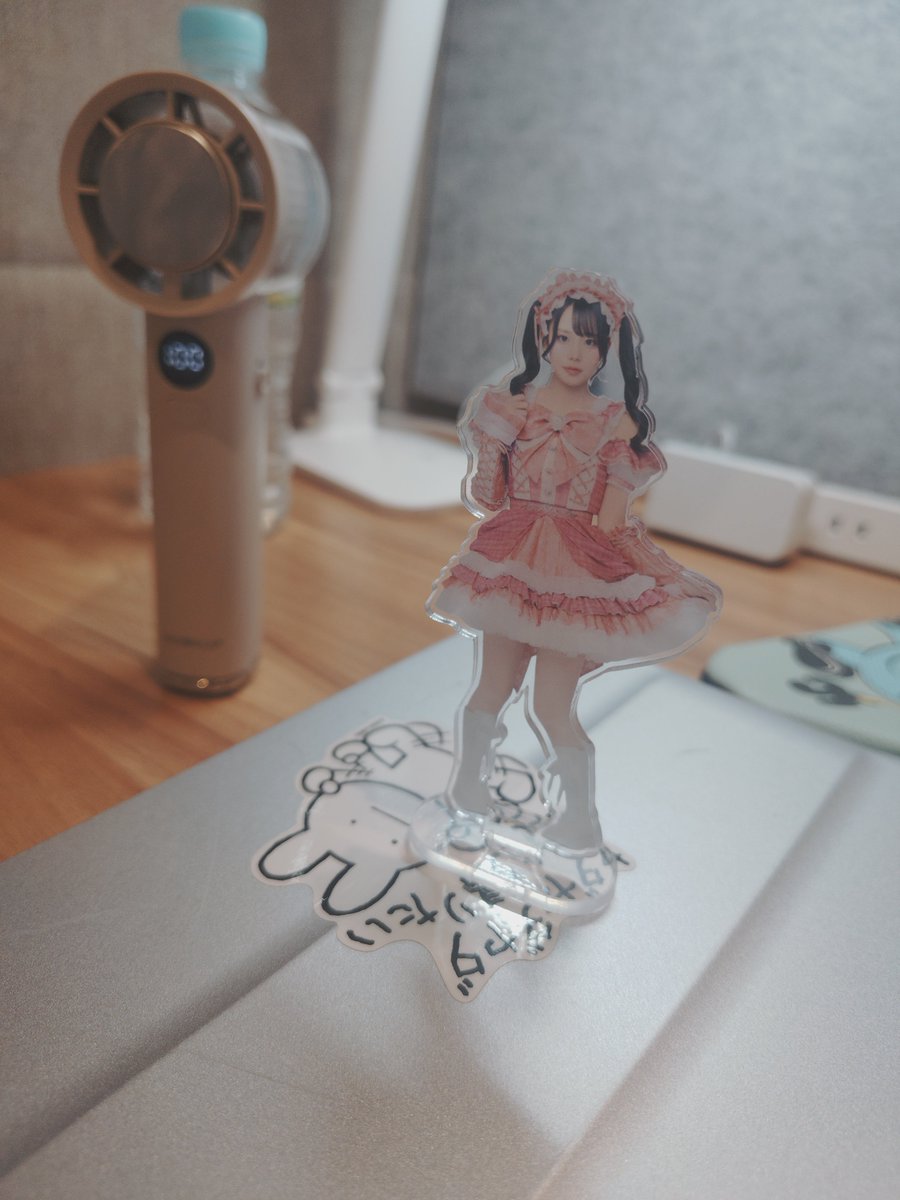 ai07100313's tweet photo. お勉強はちゃんと早めに終わらせましょう！
夏休みの宿題は早めに終わらせない！
#あいさんへの愛
#きゅるりんふれーばー
#推し活
#桧山あい https://t.co/HXzDuAl2b2
