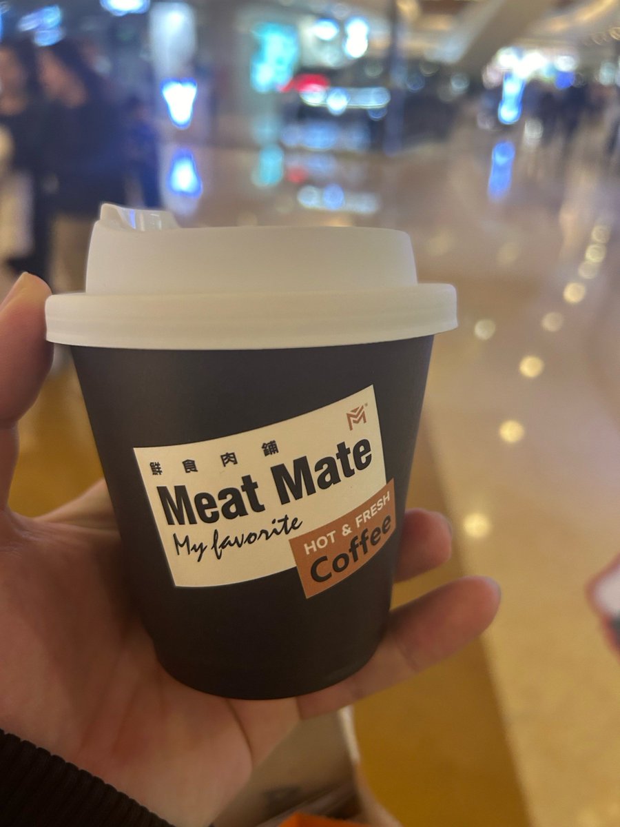 anaislaperla020's tweet photo. Just got my iced latte and there’s an extra shot—guess my bf snuck it in for me again  Waiting for him to finish his work meeting so we can go grab that matcha ice cream we’ve been craving! https://t.co/QxRz2ZAEu2