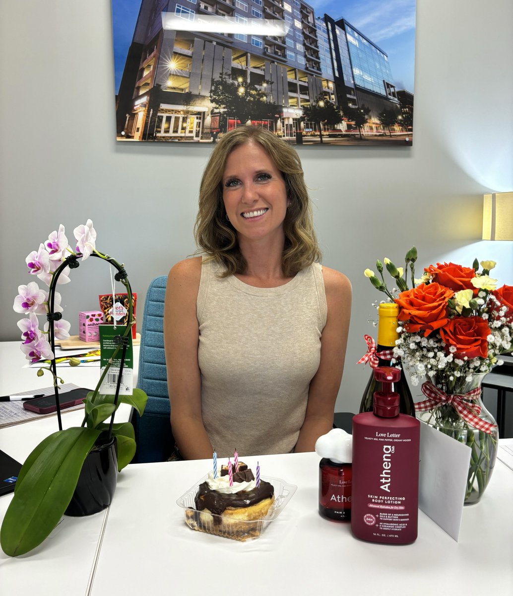 LiveVenueTower's tweet photo. Happy Birthday to our fantastic Property Manager, Ater! 🎉🎂

Thank you for everything you do to keep our community running smoothly and feeling like home. We hope you celebrate and enjoy a day that’s as wonderful as you are!

#HappyBirthday #PropertyManagement... https://t.co/6fhmwtwn7s